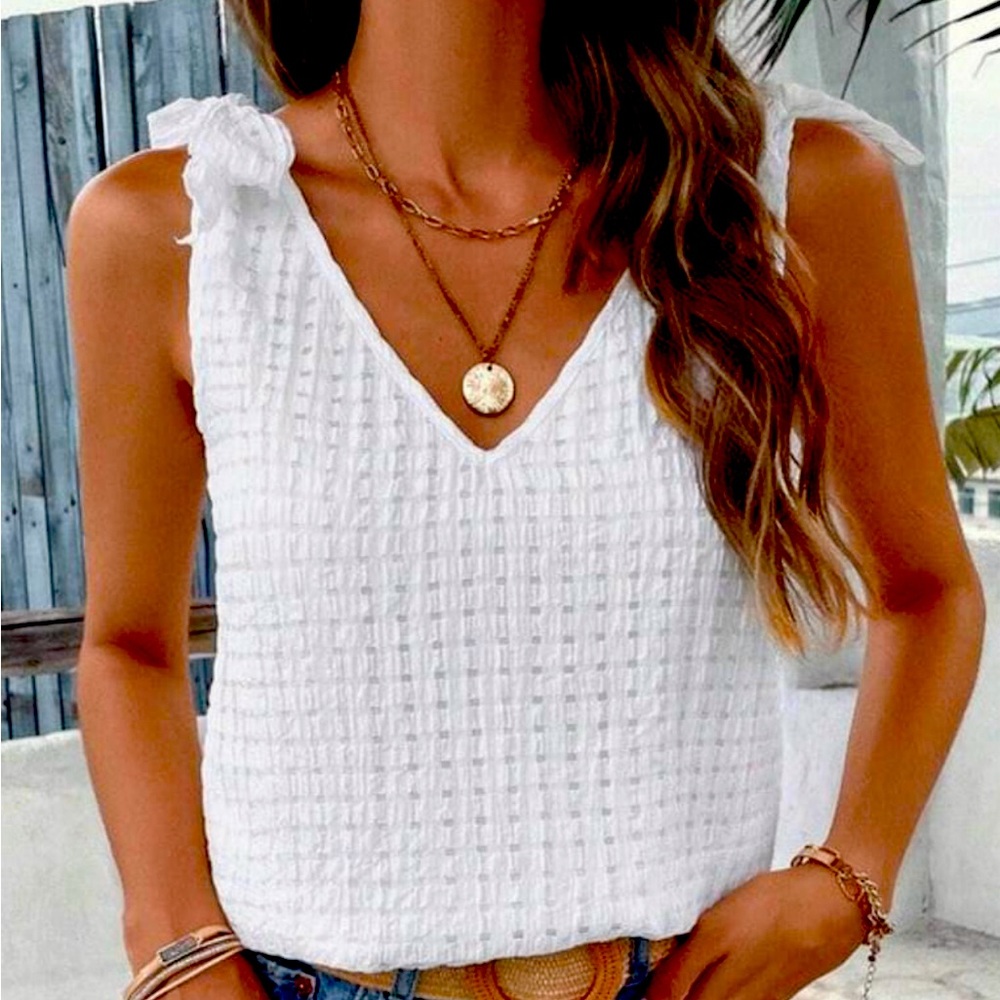 Size Medium cute white tank top
